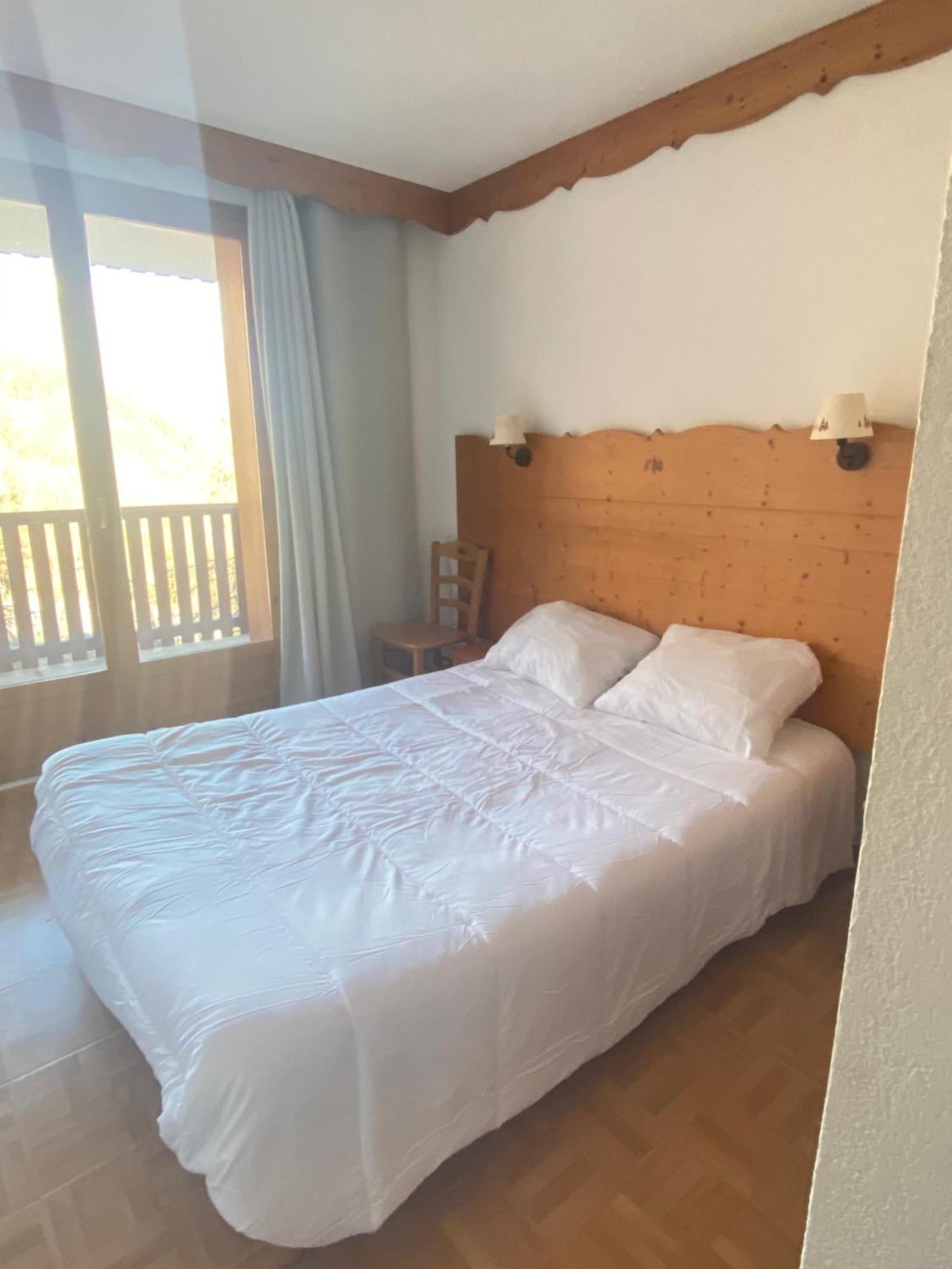 Apartment Les Gentianes 1800