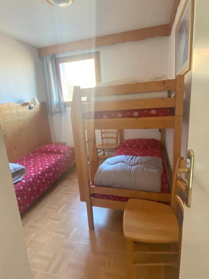 Apartment Les Gentianes 1800